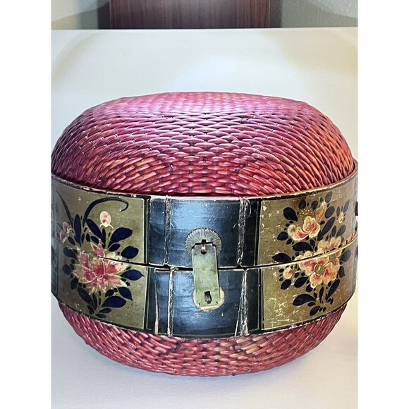 Large VTG Antique Chinese Wedding Basket 3-Tier Black Gold  Large 1930s Chinese Wedding Basket – Hand Painted Lacquer Panels – 23½” Wide